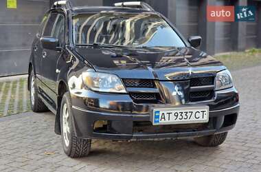 Позашляховик / Кросовер Mitsubishi Outlander 2004 в Івано-Франківську