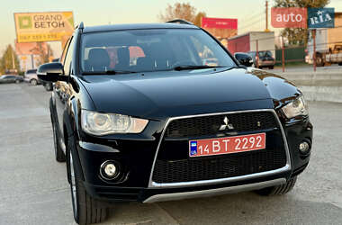 Внедорожник / Кроссовер Mitsubishi Outlander 2011 в Киеве