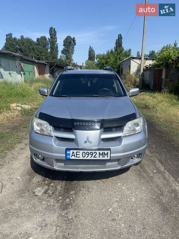 Mitsubishi Outlander 2005