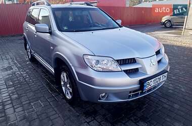 Внедорожник / Кроссовер Mitsubishi Outlander 2008 в Каменке-Бугской