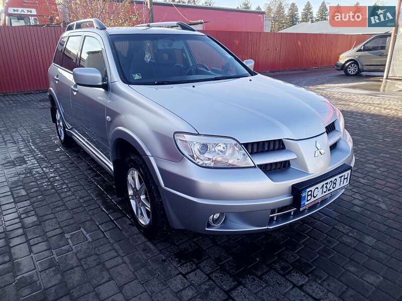 Mitsubishi Outlander 2008