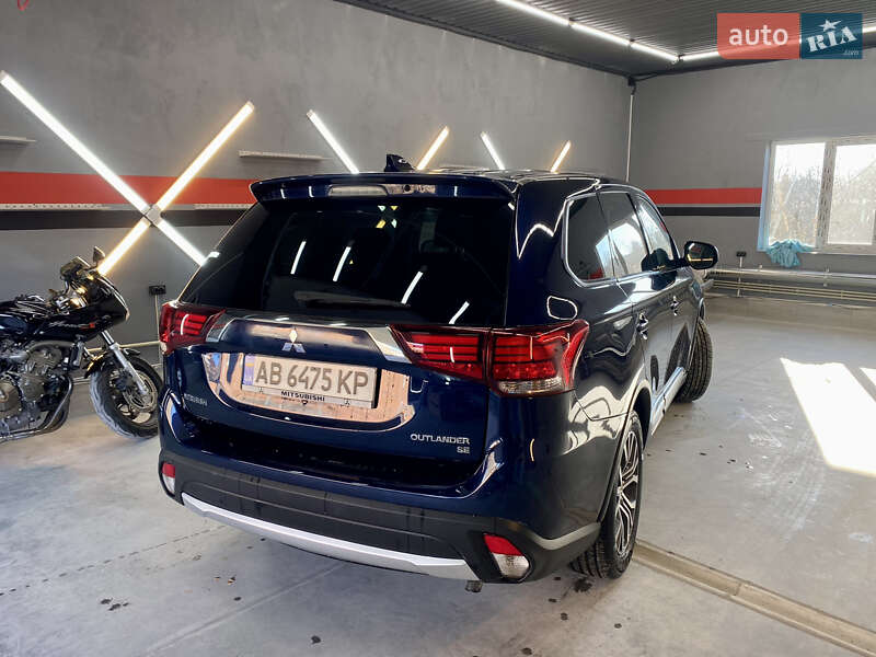 Внедорожник / Кроссовер Mitsubishi Outlander 2017 в Виннице