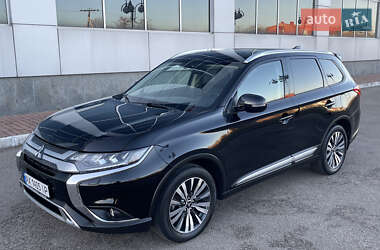 Mitsubishi Outlander 2020