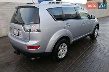 Внедорожник / Кроссовер Mitsubishi Outlander 2009 в Ровно