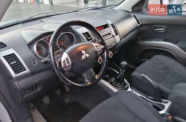 Внедорожник / Кроссовер Mitsubishi Outlander 2009 в Ровно