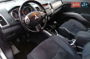 Внедорожник / Кроссовер Mitsubishi Outlander 2009 в Ровно