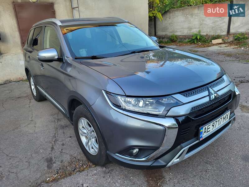 Внедорожник / Кроссовер Mitsubishi Outlander 2018 в Нововоронцовке фото 4 Внедорожник / Кроссовер Mitsubishi Outlander 2018 в Нововоронцовке