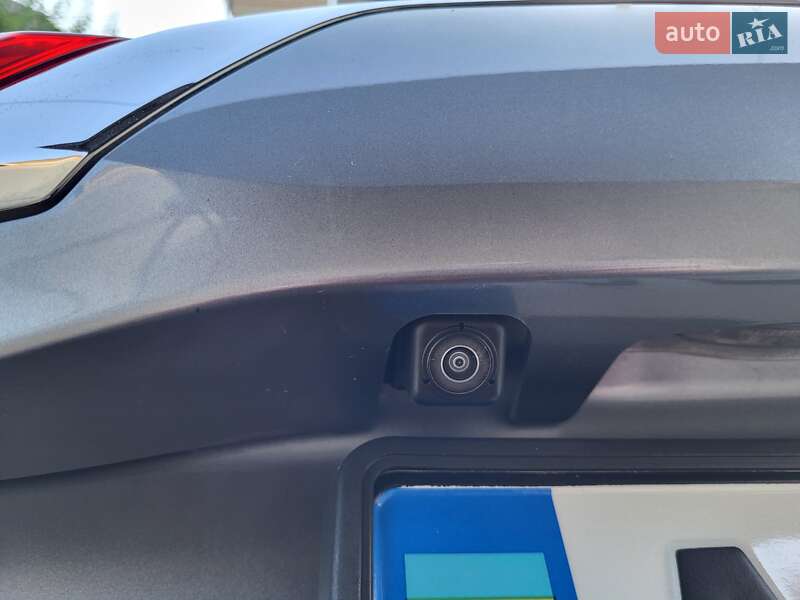 Внедорожник / Кроссовер Mitsubishi Outlander 2018 в Нововоронцовке фото 14 Внедорожник / Кроссовер Mitsubishi Outlander 2018 в Нововоронцовке