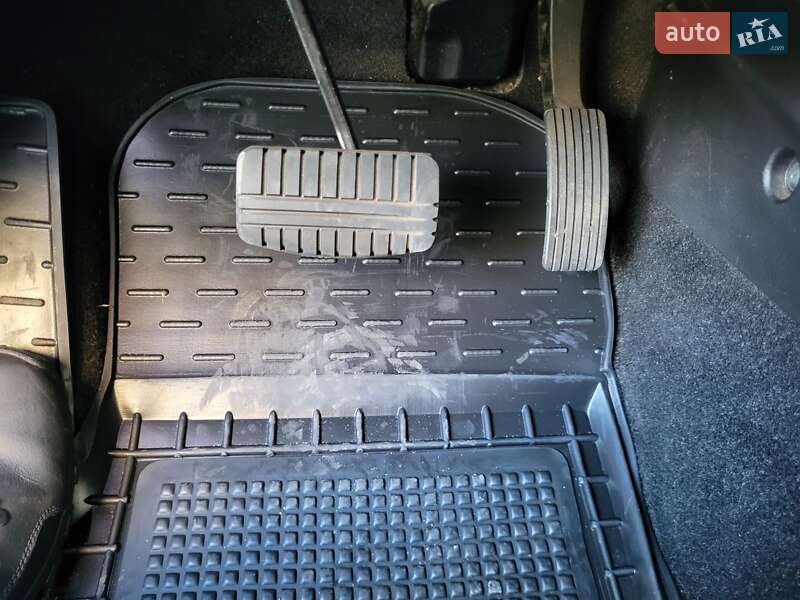 Внедорожник / Кроссовер Mitsubishi Outlander 2018 в Нововоронцовке фото 24 Внедорожник / Кроссовер Mitsubishi Outlander 2018 в Нововоронцовке