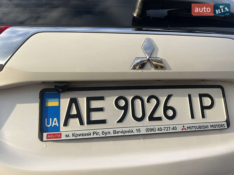 Позашляховик / Кросовер Mitsubishi Outlander 2018 в Кривому Розі