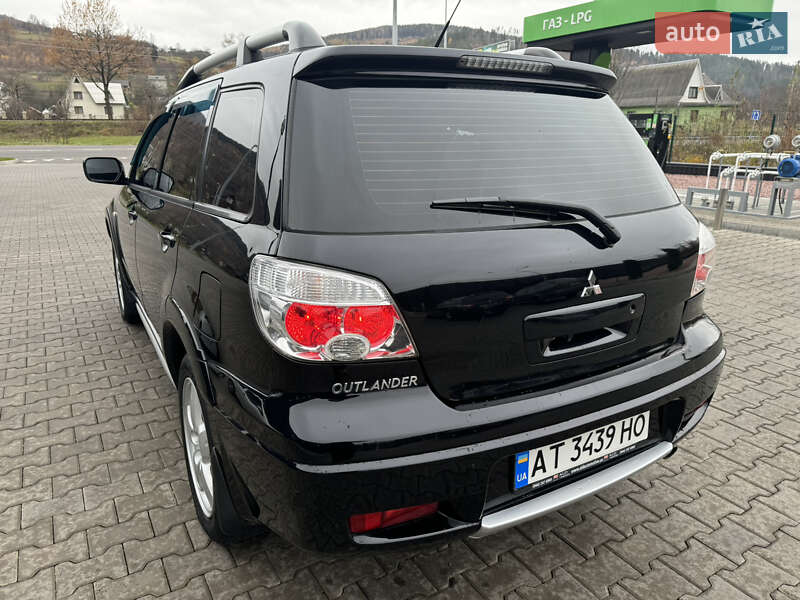 Позашляховик / Кросовер Mitsubishi Outlander 2009 в Івано-Франківську