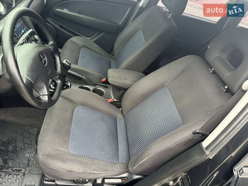 Позашляховик / Кросовер Mitsubishi Outlander 2009 в Івано-Франківську