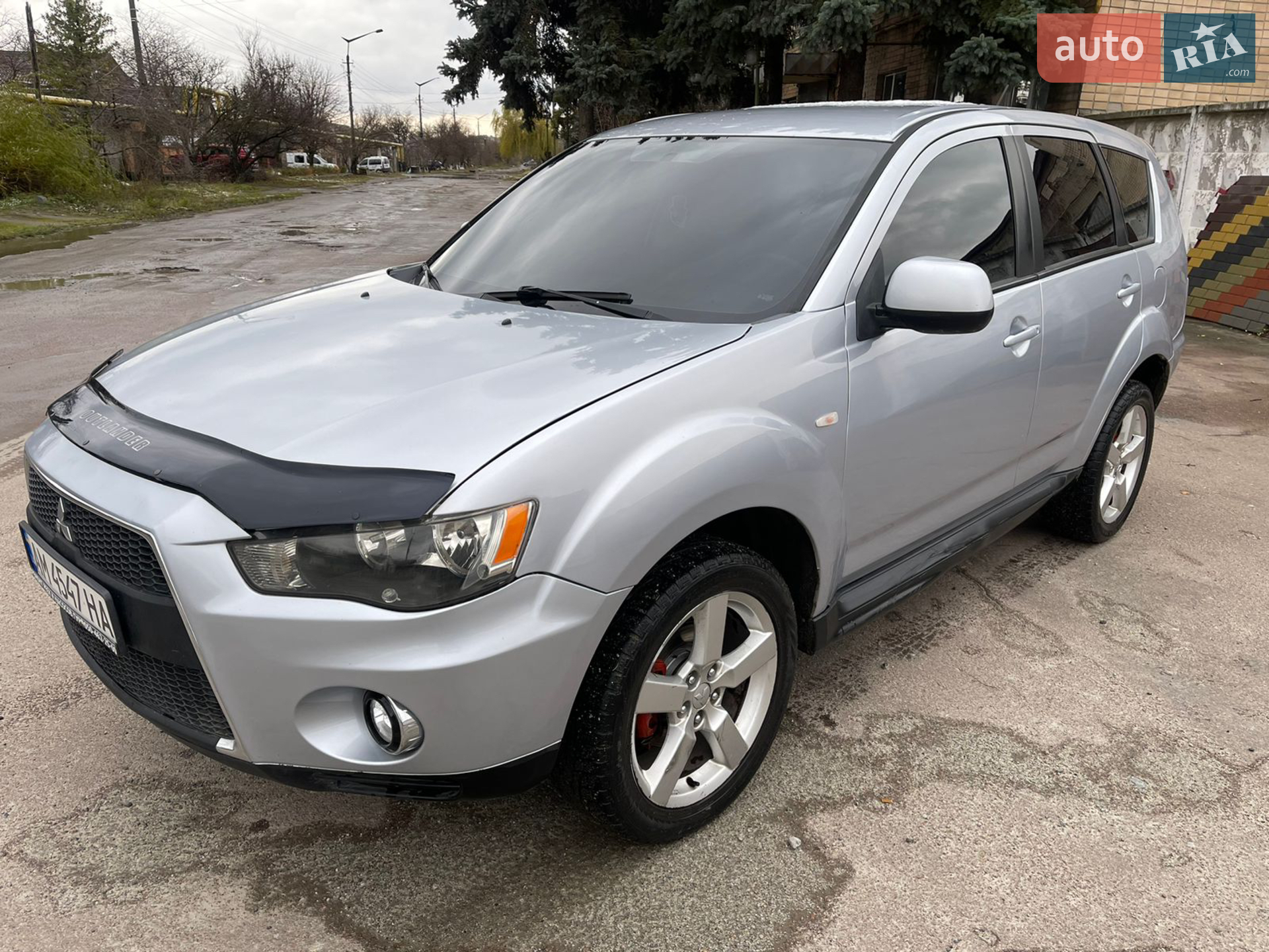 2010 Mitsubishi Outlander - мініатюра 12