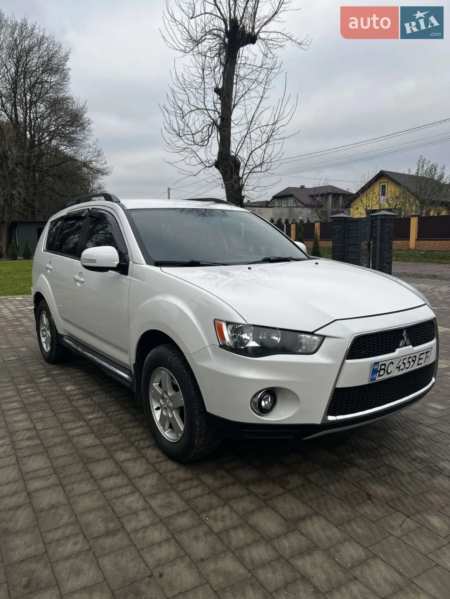 2010 Mitsubishi Outlander - мініатюра 2