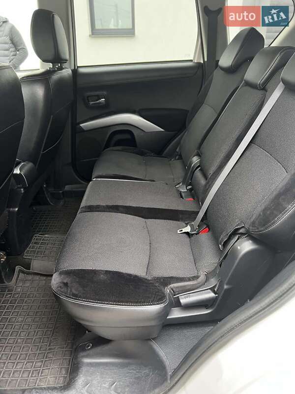 Позашляховик / Кросовер Mitsubishi Outlander 2010 в Львові