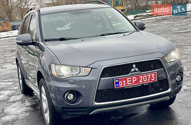 Mitsubishi Outlander 2011