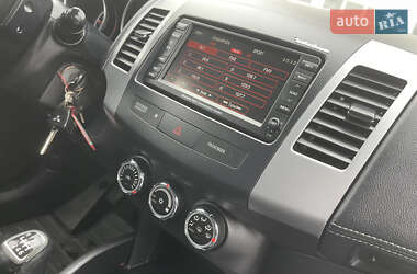 Внедорожник / Кроссовер Mitsubishi Outlander 2011 в Киеве