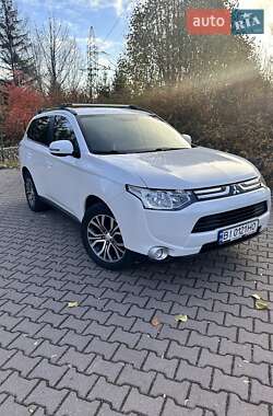 Mitsubishi Outlander 2013