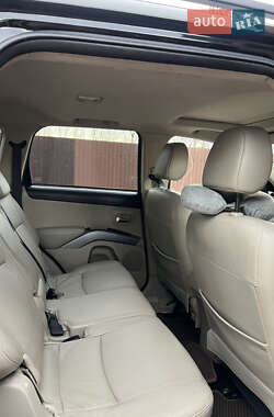 Позашляховик / Кросовер Mitsubishi Outlander 2011 в Чернівцях