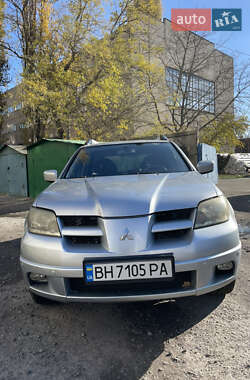 Позашляховик / Кросовер Mitsubishi Outlander 2003 в Одесі