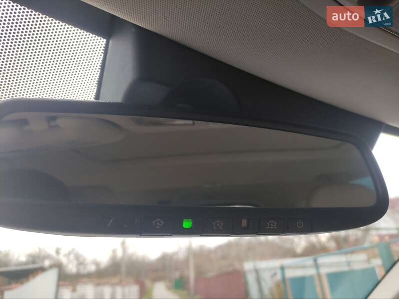 Внедорожник / Кроссовер Mitsubishi Outlander 2018 в Корсуне-Шевченковском