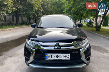 Внедорожник / Кроссовер Mitsubishi Outlander 2018 в Полтаве