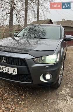 Внедорожник / Кроссовер Mitsubishi Outlander 2011 в Одессе