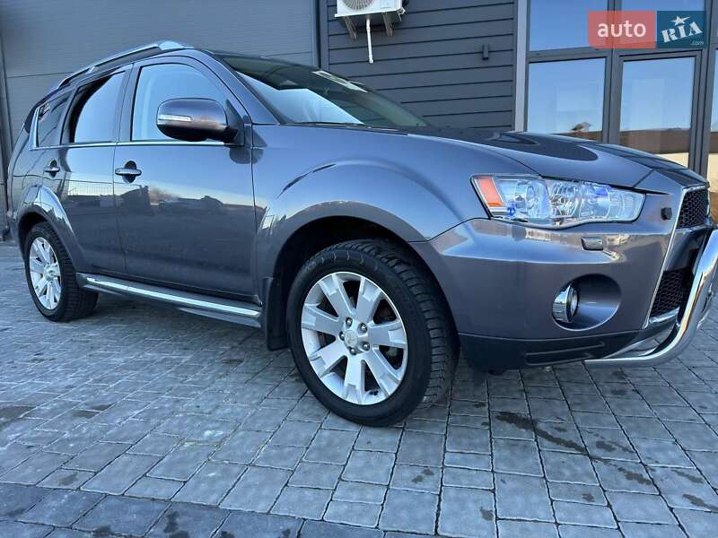 Позашляховик / Кросовер Mitsubishi Outlander 2010 в Івано-Франківську
