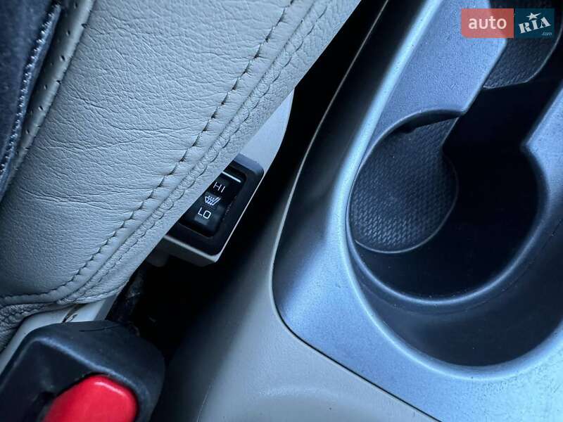 Позашляховик / Кросовер Mitsubishi Outlander 2010 в Івано-Франківську