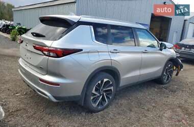 Внедорожник / Кроссовер Mitsubishi Outlander 2022 в Львове