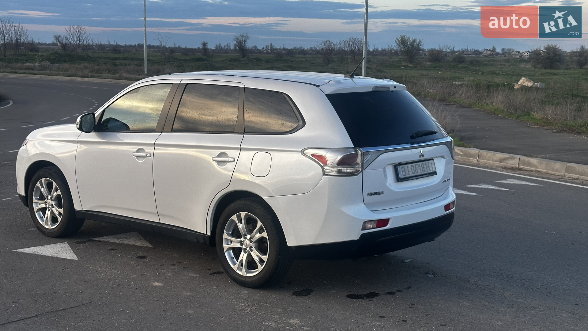 2013 Mitsubishi Outlander - мініатюра 9