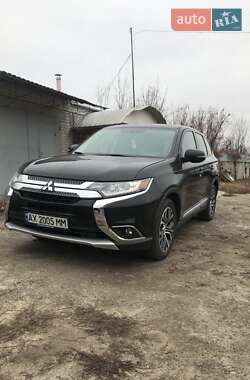 Позашляховик / Кросовер Mitsubishi Outlander 2018 в Харкові