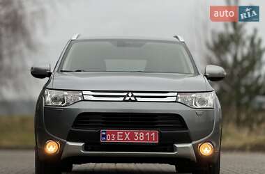 Позашляховик / Кросовер Mitsubishi Outlander 2015 в Дрогобичі