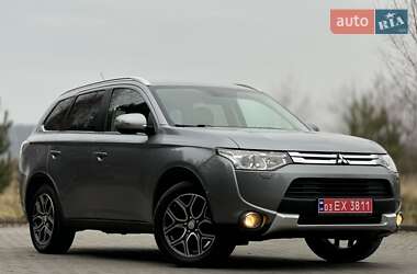 Позашляховик / Кросовер Mitsubishi Outlander 2015 в Дрогобичі