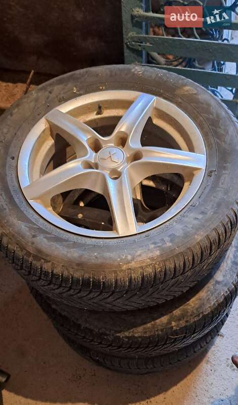 Позашляховик / Кросовер Mitsubishi Outlander 2003 в Ржавинцях фото 12 Позашляховик / Кросовер Mitsubishi Outlander 2003 в Ржавинцях