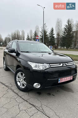 Mitsubishi Outlander 2013