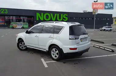 Mitsubishi Outlander 2010