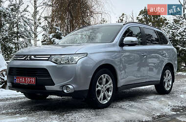 Позашляховик / Кросовер Mitsubishi Outlander 2013 в Дубні