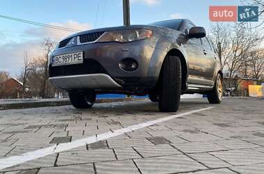 Позашляховик / Кросовер Mitsubishi Outlander 2009 в Стрию