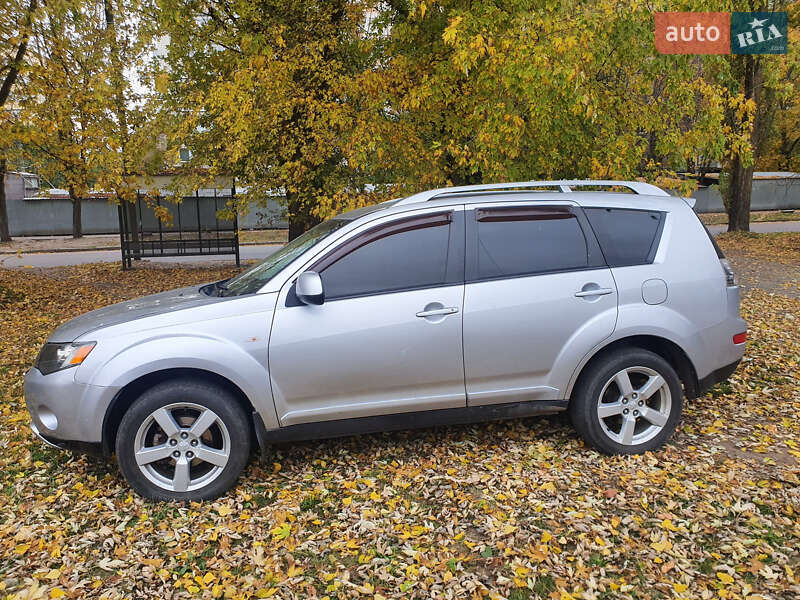 Позашляховик / Кросовер Mitsubishi Outlander 2008 в Кременчуці