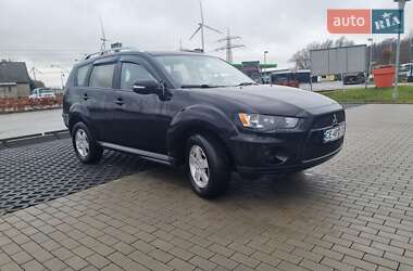 Внедорожник / Кроссовер Mitsubishi Outlander 2010 в 