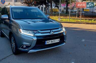 Внедорожник / Кроссовер Mitsubishi Outlander 2017 в Запорожье