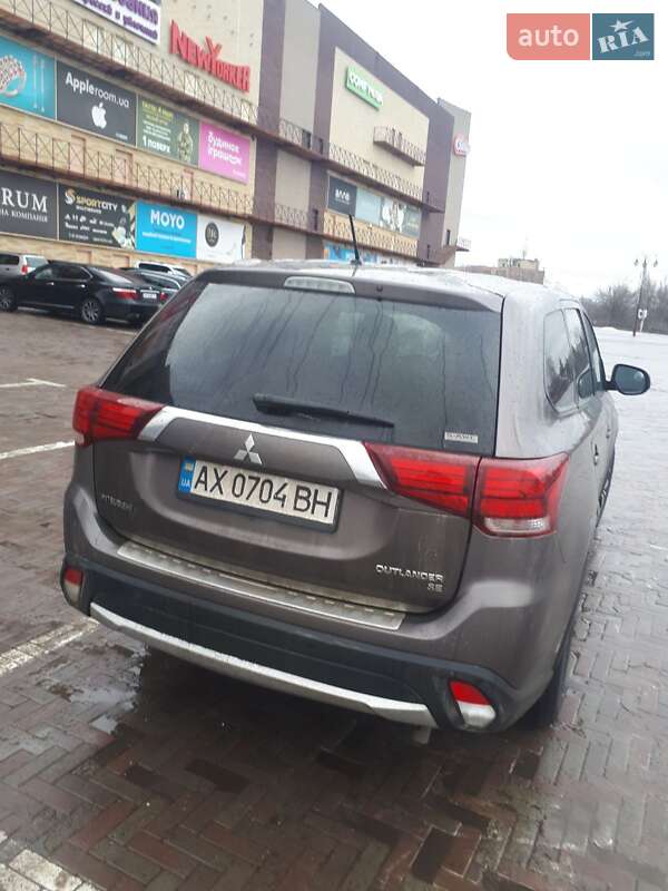 Позашляховик / Кросовер Mitsubishi Outlander 2016 в Харкові фото 5 Позашляховик / Кросовер Mitsubishi Outlander 2016 в Харкові