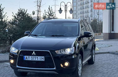 Позашляховик / Кросовер Mitsubishi Outlander 2010 в Івано-Франківську