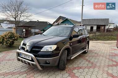 Позашляховик / Кросовер Mitsubishi Outlander 2005 в Самборі