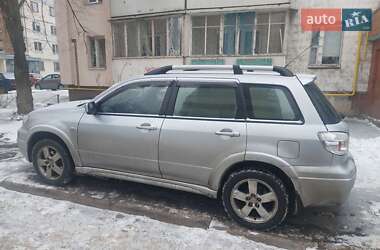 Позашляховик / Кросовер Mitsubishi Outlander 2008 в Києві