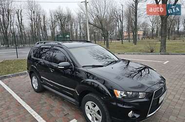 Mitsubishi Outlander 2012