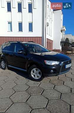 Mitsubishi Outlander 2011