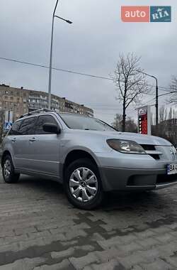 Позашляховик / Кросовер Mitsubishi Outlander 2003 в Кривому Розі