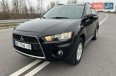 Mitsubishi Outlander 2010